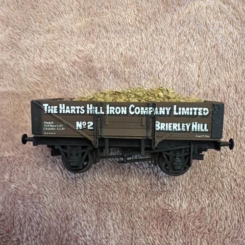 Airfix kit built - harts, hill