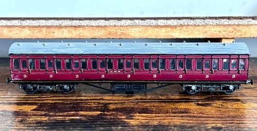 Kit built lms suburban coach - kit,